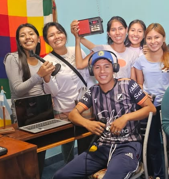 Del estudio de los sistemas al análisis de las prácticas. Enfoques de investigación en comunicación popular, comunitaria, alternativa y educativa en Argentina